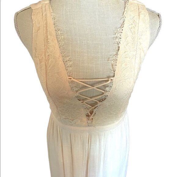 Forever 21 Lace Up Corset Style Maxi Dress in Blush - Picture 6 of 12